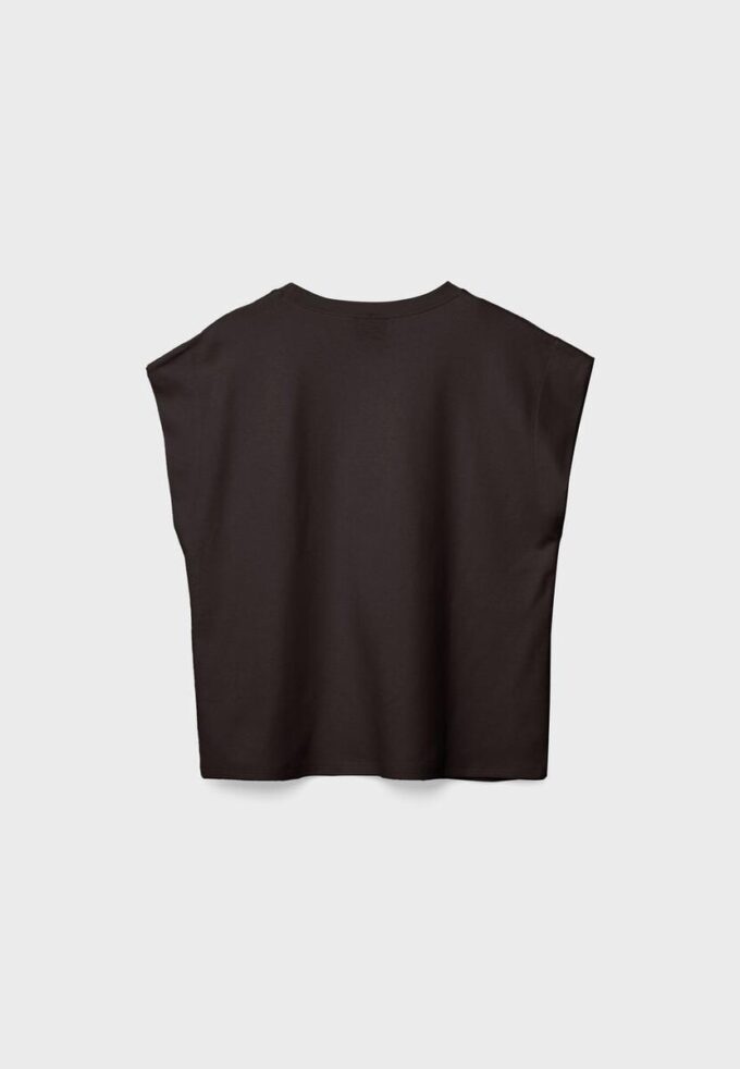 B06 Camiseta básica de hombros caídos
