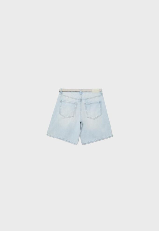 Bermudas de mezclilla con cinturón Bermudas de mezclilla con cinturón