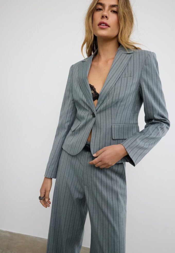 Blazer corto a rayas Blazer corto a rayas