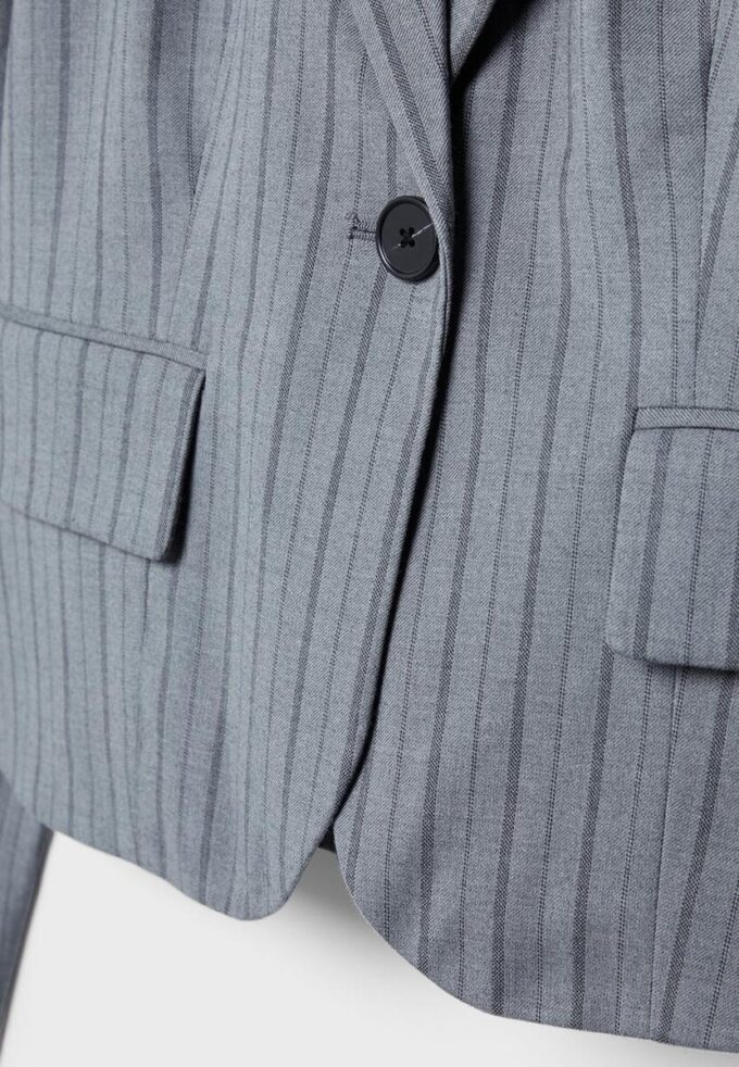 Blazer corto a rayas Blazer corto a rayas