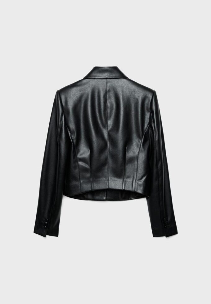 Blazer corto efecto piel Blazer corto efecto piel