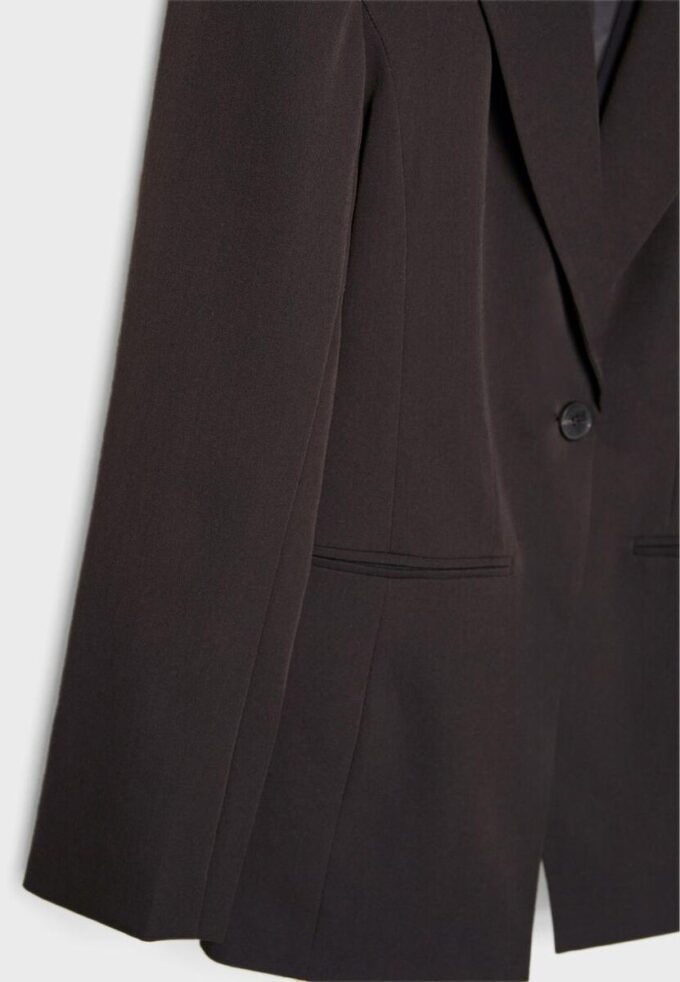 Blazer entallado con botones Blazer entallado con botones