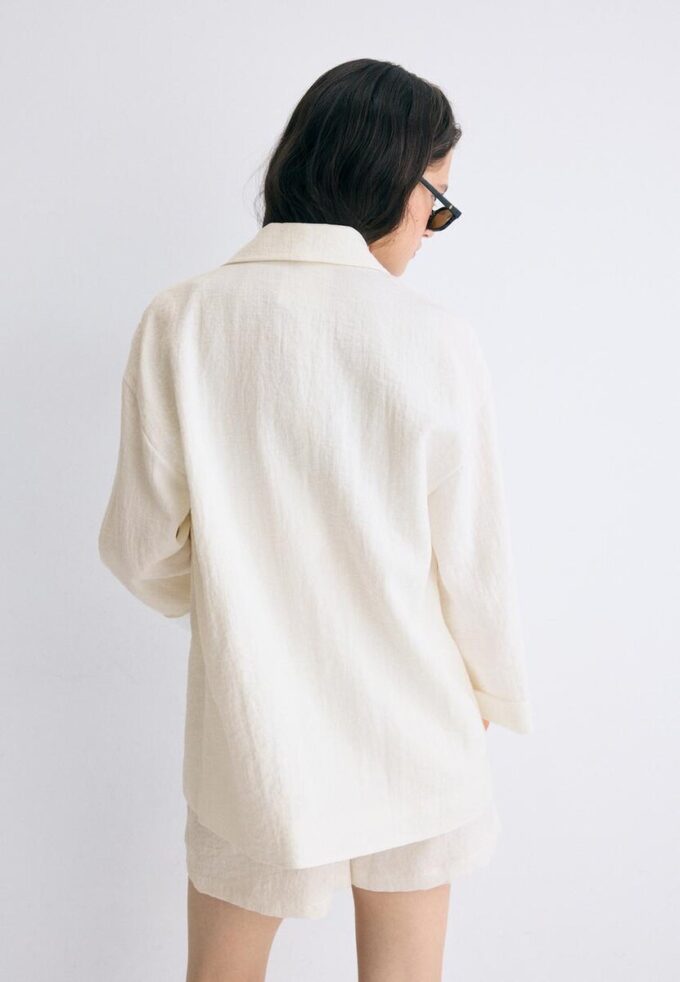 Blazer fluido de doble botonadura Blazer fluido de doble botonadura