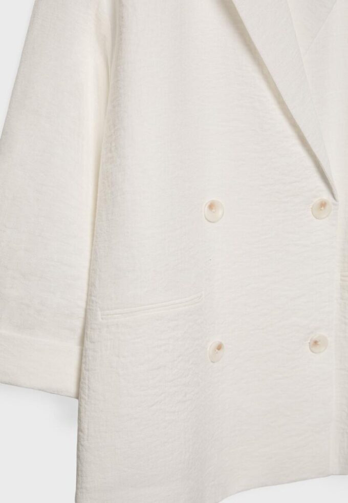 Blazer fluido de doble botonadura Blazer fluido de doble botonadura