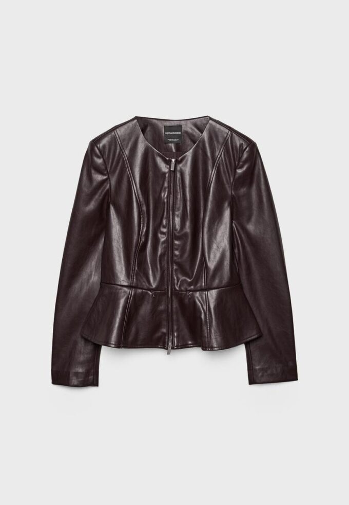 Blazer sin cuello con peplum efecto piel Blazer sin cuello con peplum efecto piel