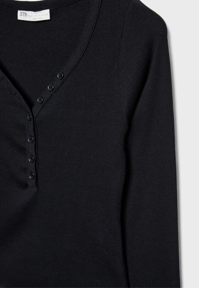 Blusa con botones
