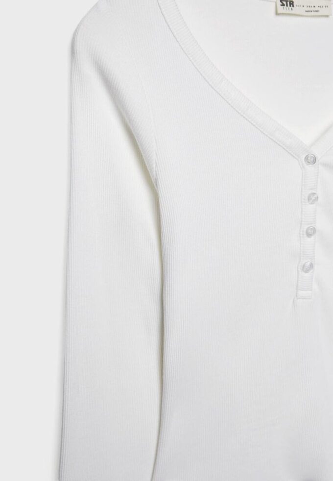 Blusa con botones