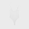 Body con tirantes y cuello en V Body con tirantes y cuello en V