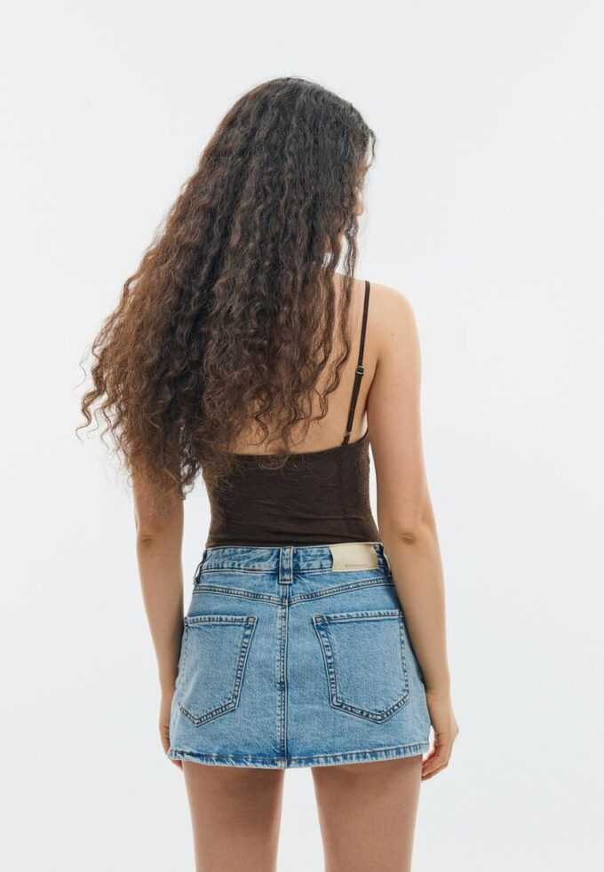 Body de encaje con tirantes Body de encaje con tirantes