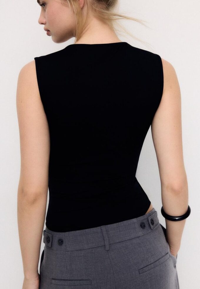 Body de poliamida con cuello cuadrado Body de poliamida con cuello cuadrado