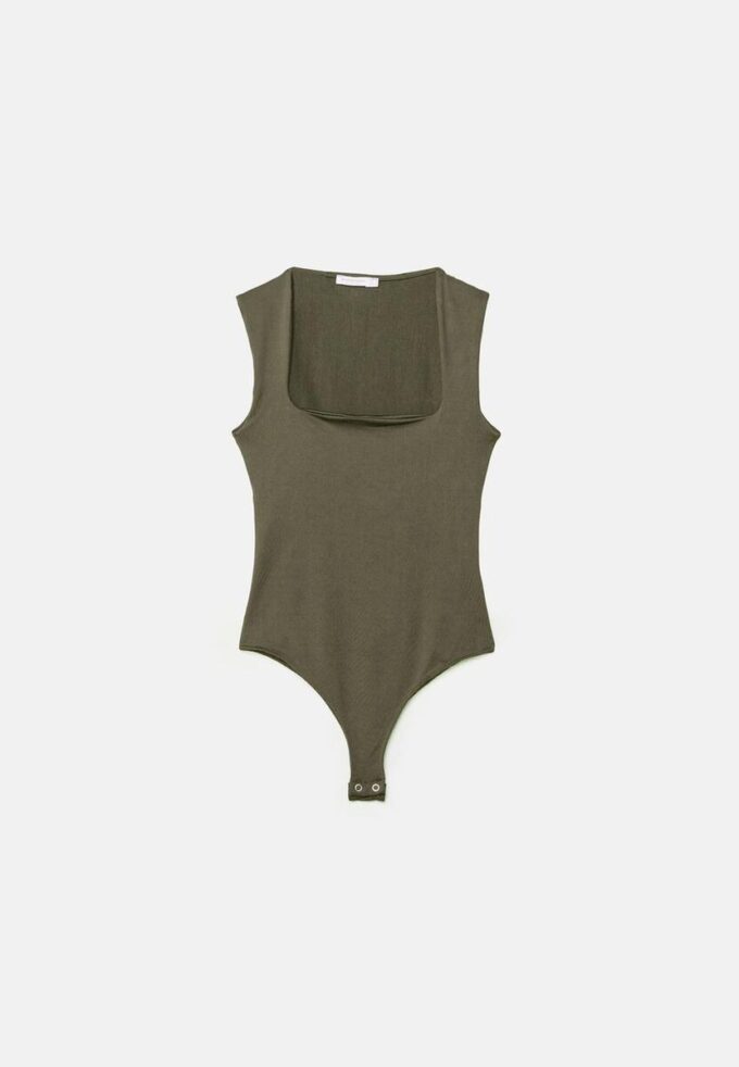 Body de poliamida con cuello cuadrado Body de poliamida con cuello cuadrado