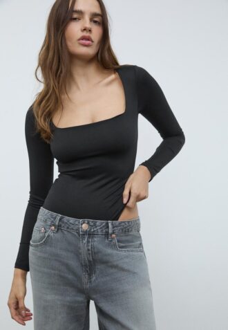 Body de poliamida con escote cuadrado