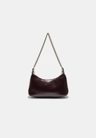 Bolso bandolera con cadenas