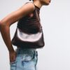 Bolso bandolera con cadenas
