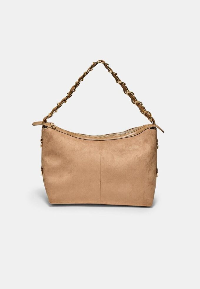 Bolso bandolera con detalle de cadena Bolso bandolera con detalle de cadena