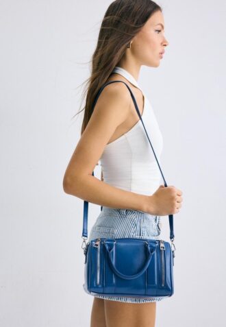 Bolso bandolera con detalle de cremallera