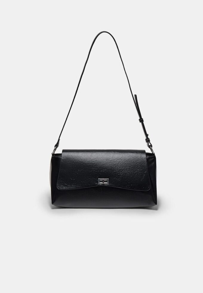 Bolso bandolera grande con solapa
