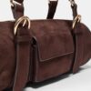 Bolso de bolos con detalles metálicos