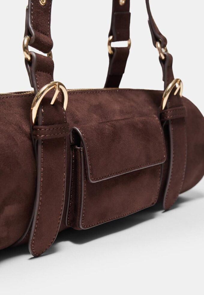 Bolso de bolos con detalles metálicos