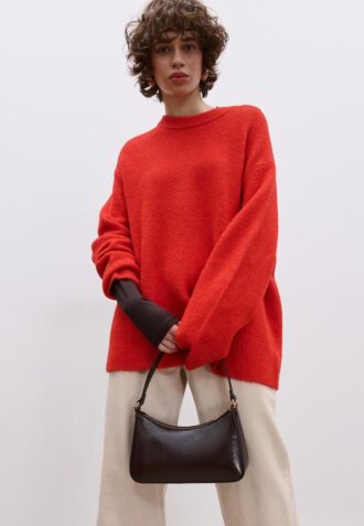 Bolso de hombro con cadena larga