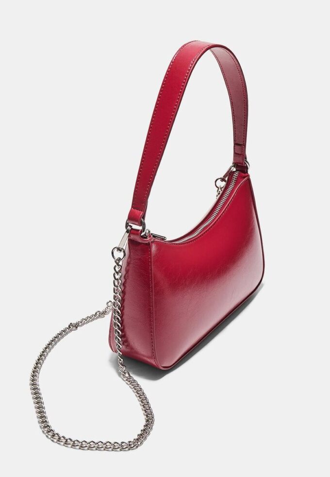 Bolso de hombro con cadena larga Bolso de hombro con cadena larga