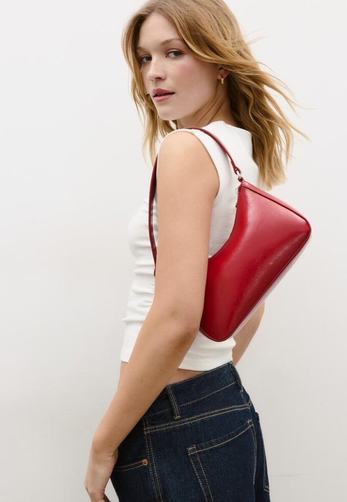 Bolso de hombro con cadena larga Bolso de hombro con cadena larga