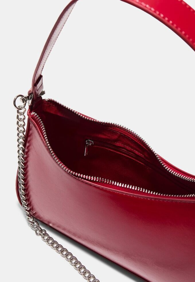 Bolso de hombro con cadena larga Bolso de hombro con cadena larga