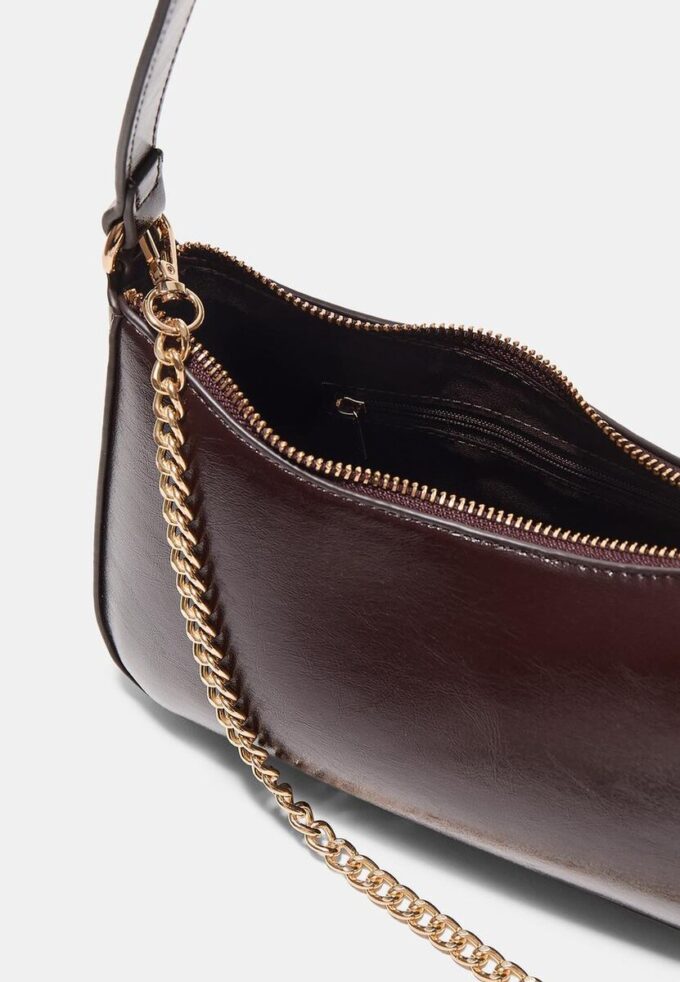 Bolso de hombro con cadena larga Bolso de hombro con cadena larga