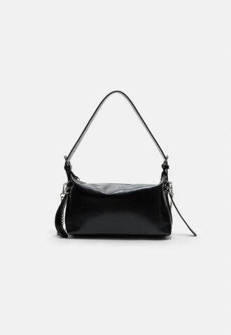 Bolso de hombro con detalle de correa
