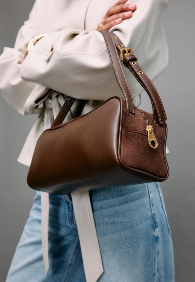 Bolso de hombro con doble asa Bolso de hombro con doble asa