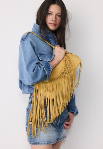 Bolso de hombro con flecos largos