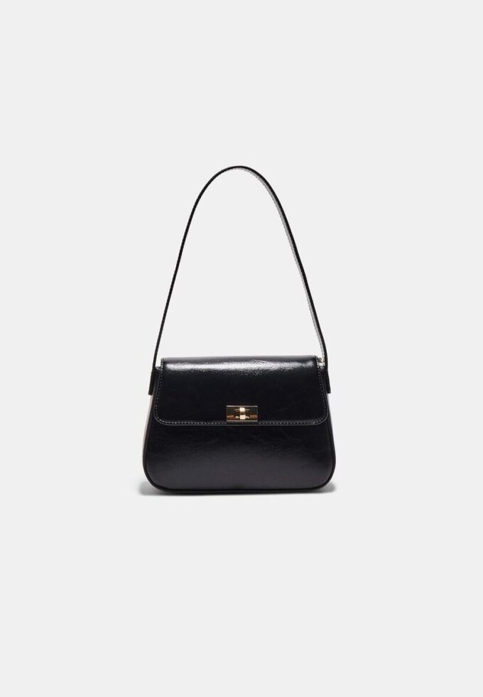 Bolso de hombro con solapa