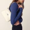 Bolso de hombro con solapa