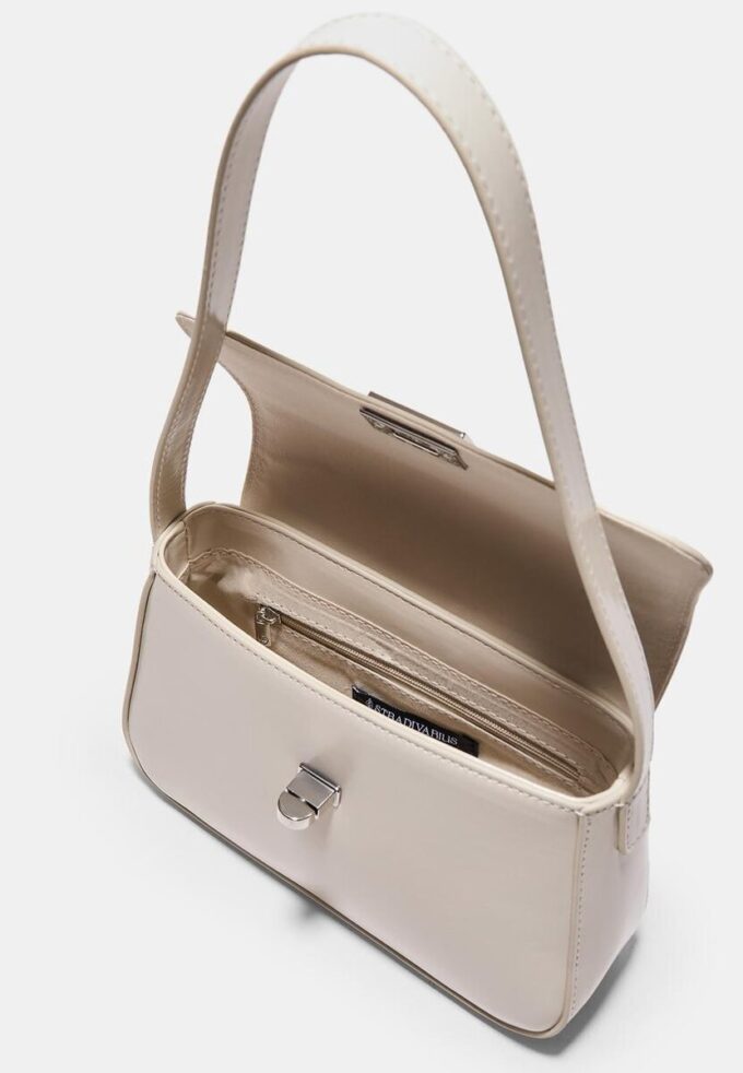 Bolso de hombro con solapa