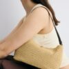 Bolso de hombro de ganchillo con cierre metálico Bolso de hombro de ganchillo con cierre metálico