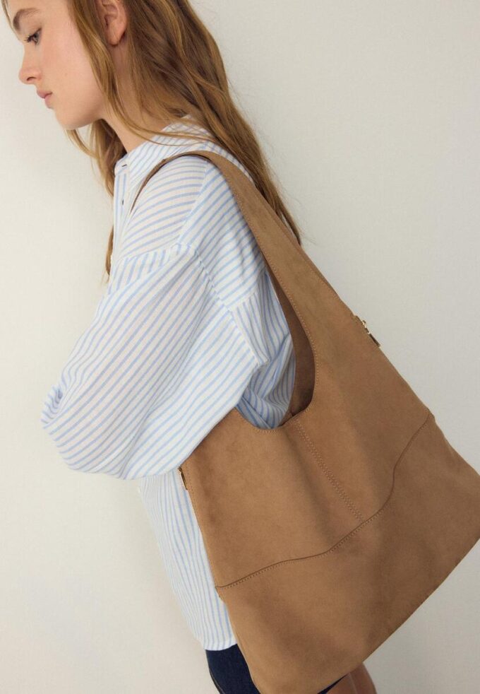 Bolso de hombro de tacto suave con cremalleras