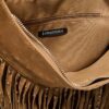 Bolso de hombro de tacto suave con detalle de flecos