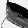 Bolso de hombro en forma de media luna con tachuelas Bolso de hombro en forma de media luna con tachuelas