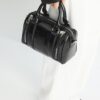 Bolso de imitación de piel con cremalleras