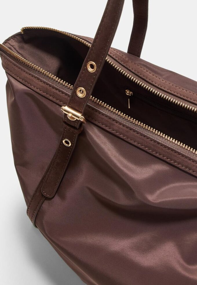 Bolso shopper con contraste Bolso shopper con contraste