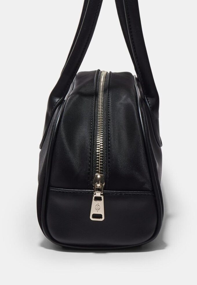 Bolso tipo boliche de nylon Bolso tipo boliche de nylon