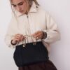 Bolso tote con asa metálica Bolso tote con asa metálica