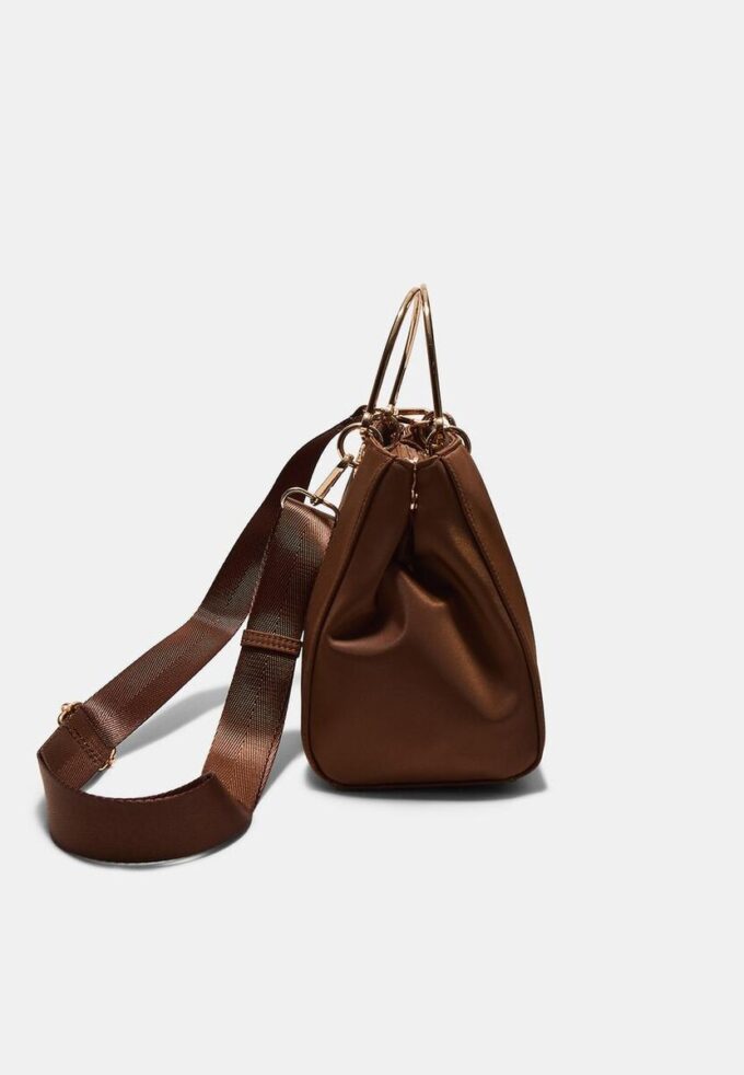 Bolso tote con asa metálica Bolso tote con asa metálica