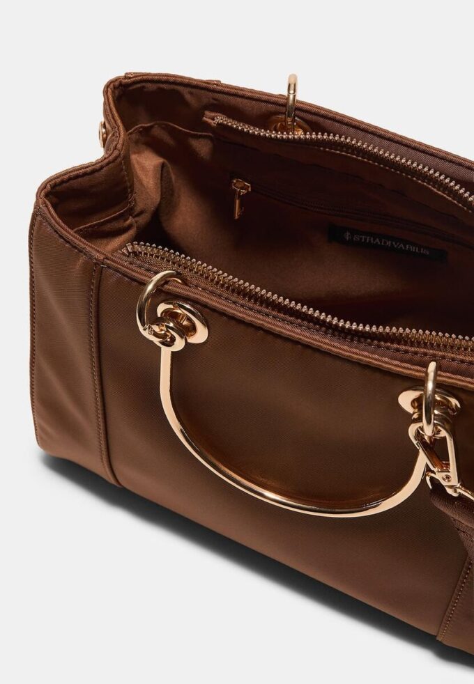Bolso tote con asa metálica Bolso tote con asa metálica