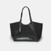 Bolso tote con detalle de mini hebilla