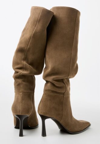 Botas altas de tacón de aguja slouchy de piel
