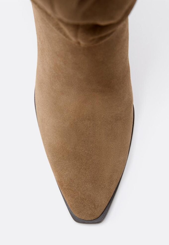 Botas altas de tacón de aguja slouchy de piel