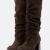 Botas de tacón holgadas de piel