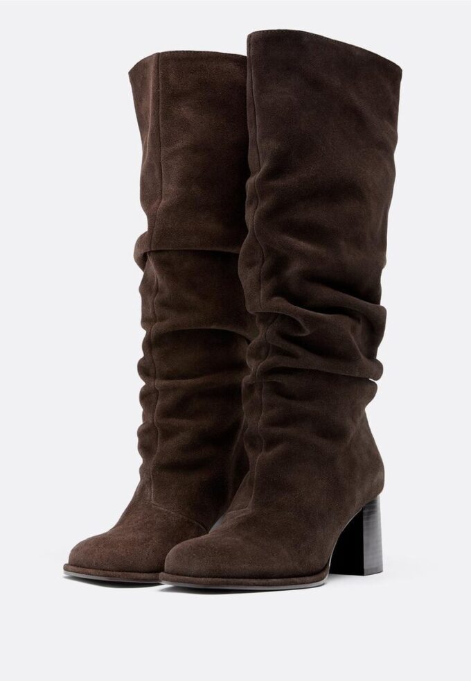 Botas de tacón holgadas de piel