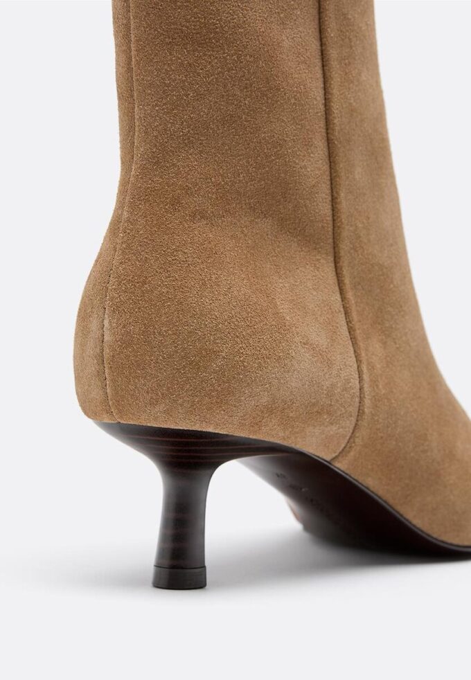 Botines de piel con tacón bajo